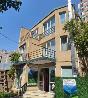 Hotel Nina