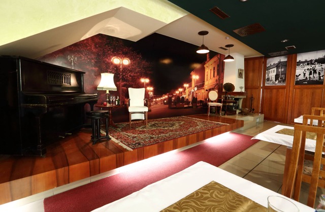 Hotel Nostalgia