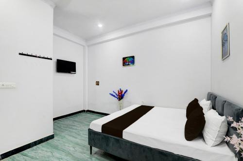 Hotel O A.R Palace