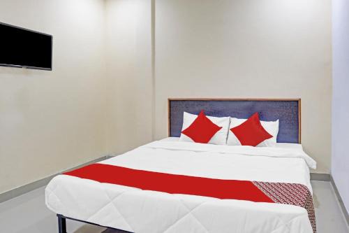 Hotel O AMS Elite Residency
