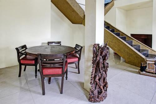 Hotel O Ayu Bypass MansionNearBundaran Gerung