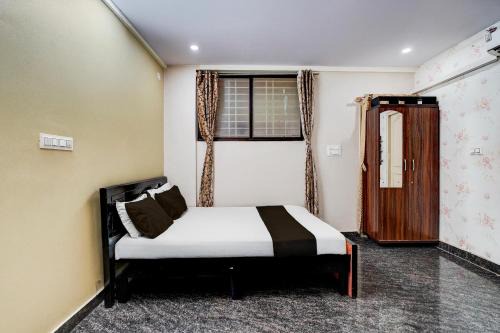 Hotel O Bangalore Residency Yesvantpur Railway Station