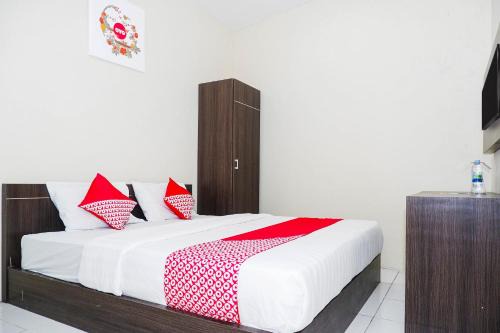 Hotel O Candi Residence