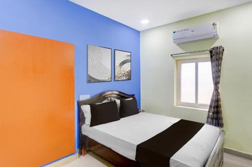 Hotel O Classic luxury Rooms