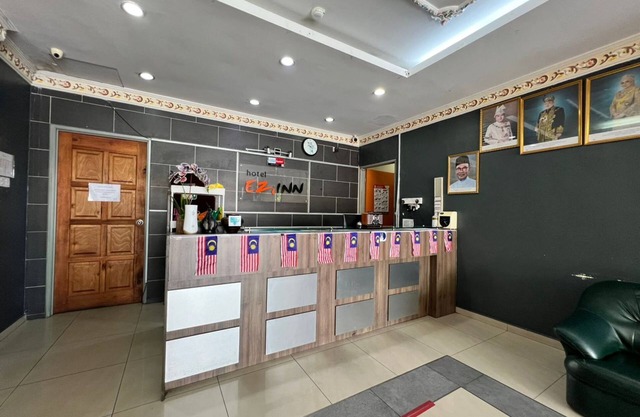 OYO 91040 Hotel Ezi Inn