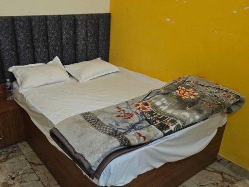 Hotel O Highway ON
