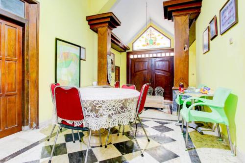 Hotel O Homestay Ndalem Kademangan