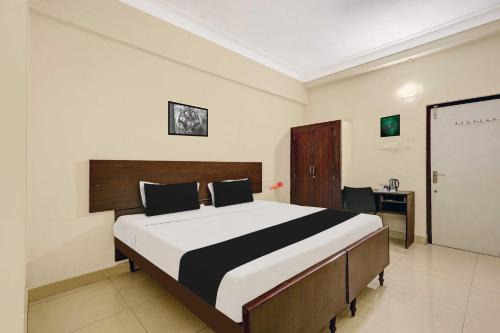 Hotel O Jagadamba Junction