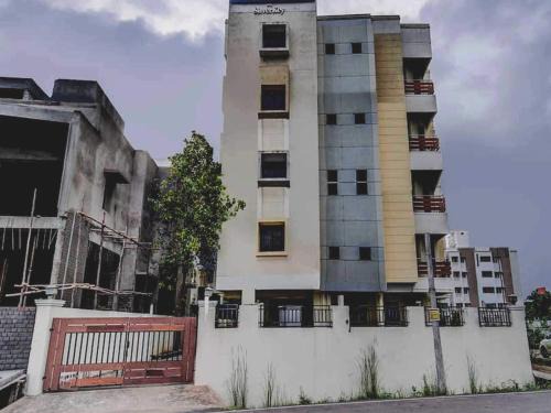 Hotel O Kaligambal illam