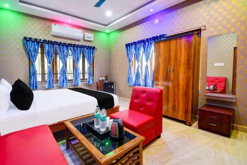 HOTEL O LAVISH INN