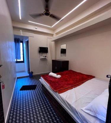 Hotel O Meet Inn