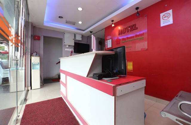 OYO 89654 My New Home Hotel