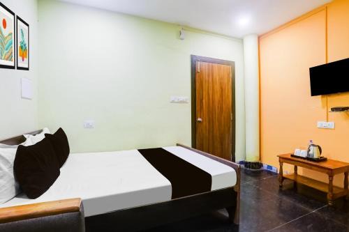 HOTEL O OMM SAI RAM Lingaraj Tmp Rd Railway Station