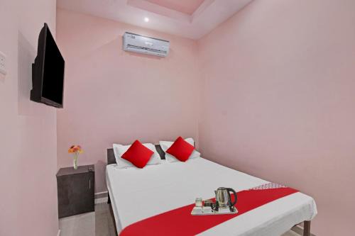 Hotel O R K Guest House