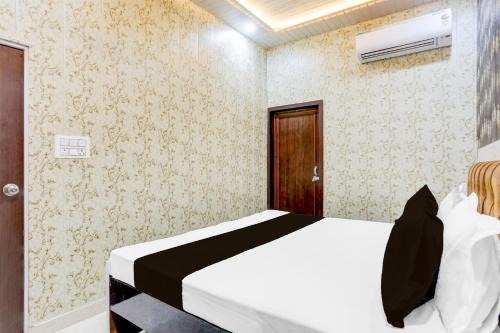 Hotel O Radha kunj By Namasya Retreat International