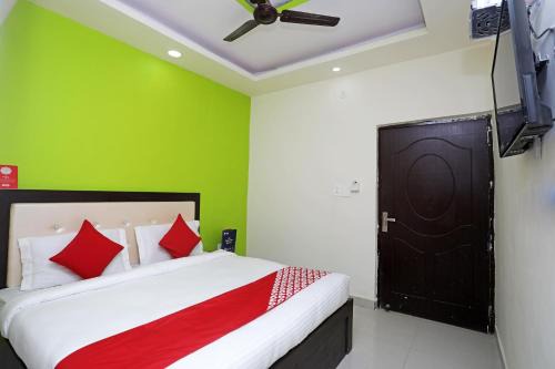 Hotel O Raj Palace