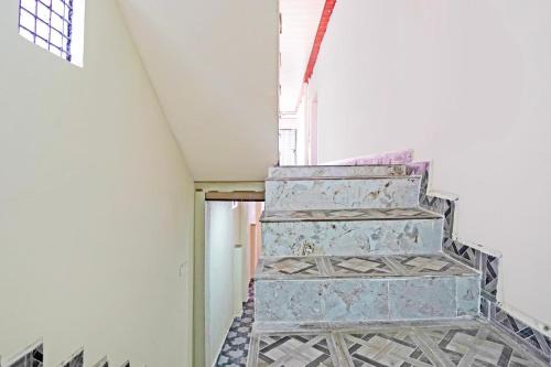 Hotel O Rajmahal