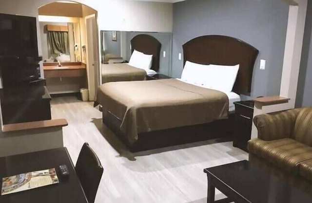 Hotel O Regency Suites Houston - IAH Beltway 8