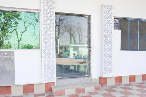 Hotel O Riyansh Restaurant and hotel