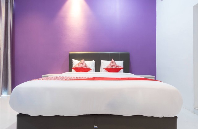 Super OYO 839 Royal Guest House