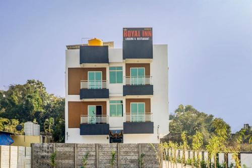 Hotel O Royal Inn Lodging