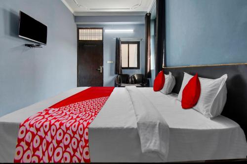 Hotel O Royal Palace