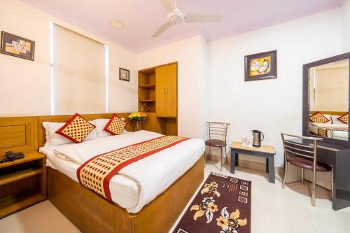 Hotel O Rushank Residency