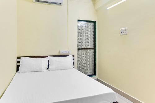 Hotel O Sai Palace Lodging