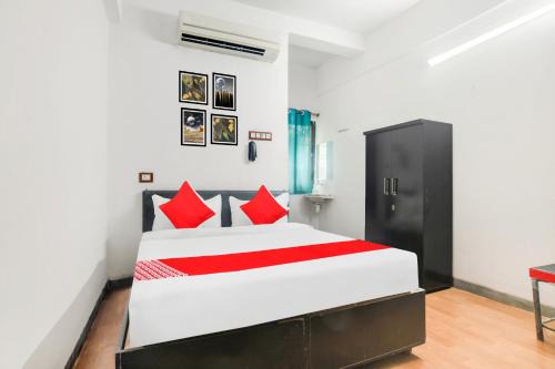 Hotel O Shree United Grills & Cafe Restro Rajendra Nagar station