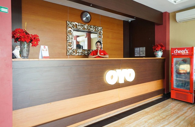Hotel O Siwalankerto Near Surabaya Carnival
