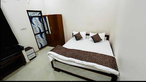 HOTEL O SP GRAND Sidhauli