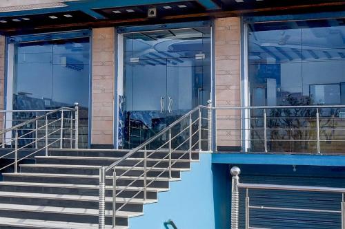 HOTEL O SRL