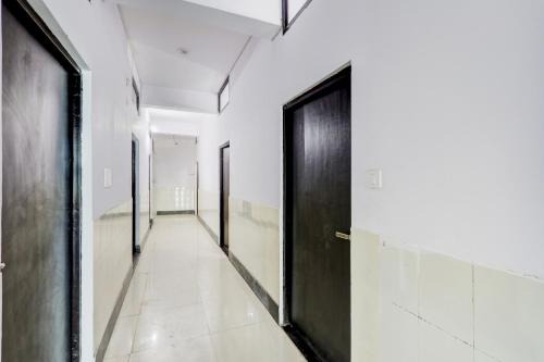 Hotel O SRV Palace