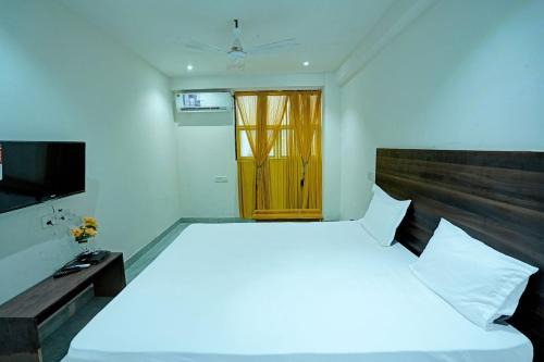 Hotel O SS Palace