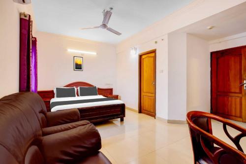 Hotel O Thampanoor