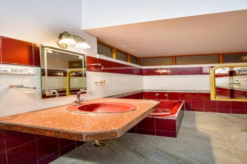 Hotel O The Nandini's Guest House