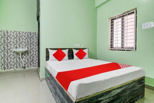 Hotel O V Darshini