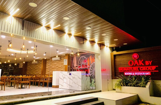 Hotel Oak by signature Airport Zone