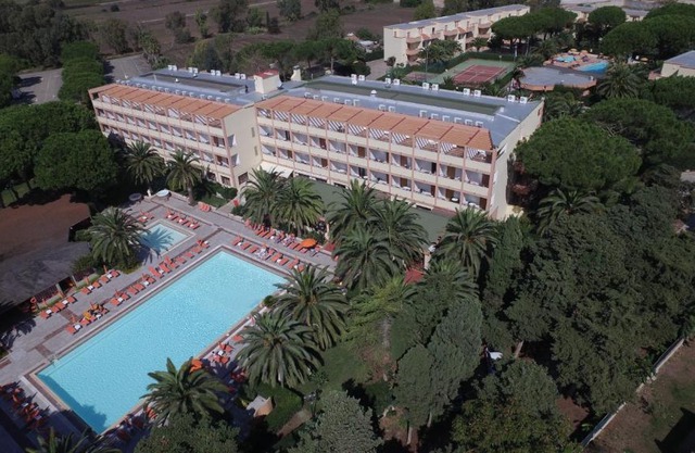 Hotel Oasis