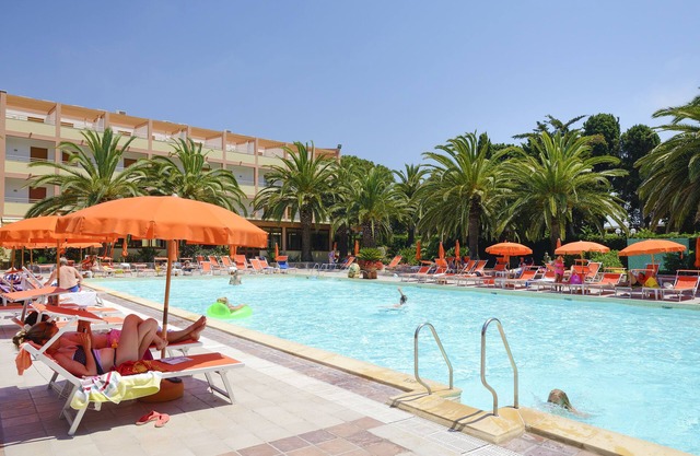 Hotel Oasis