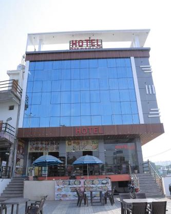 Hotel Om Palace