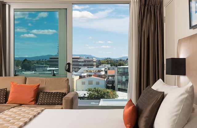 Hotel on Devonport