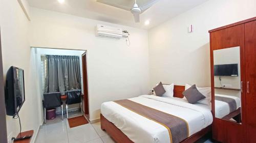 Hotel Orchid Suites