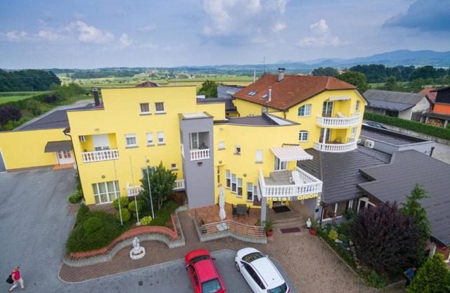 Hotel Orion - Double Room with Mountain View