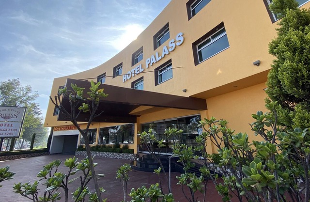 Hotel Palass