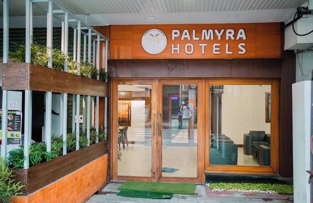 Hotel Palmyra Grand Inn