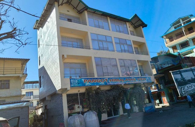 Hotel Pangot Himalayan View