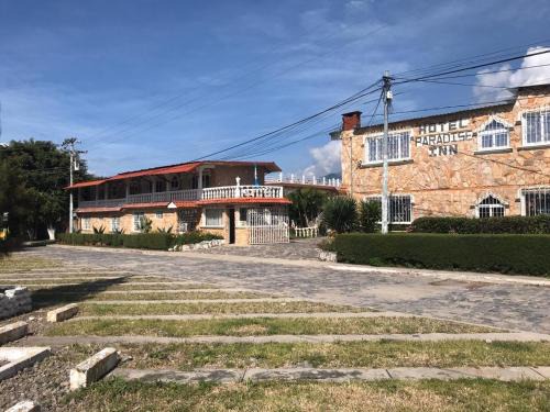 Hotel Paradise Inn