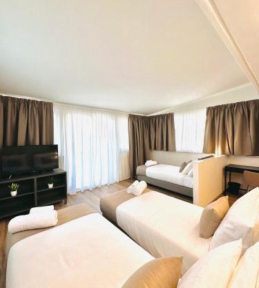 Hotel Paradise Rooms