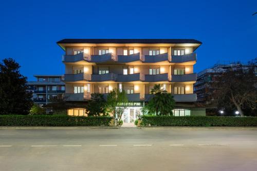 Hotel Parco dei Pini - 100mt dal Mare